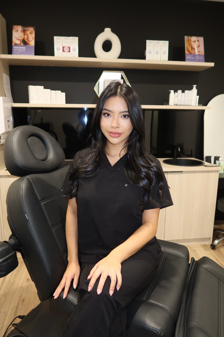 Geena Yun, Yuna Skin Clinic